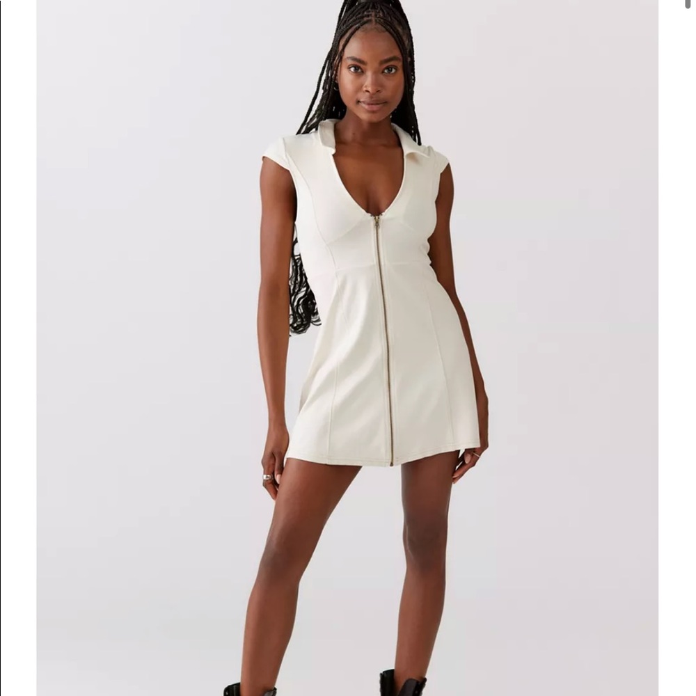 URBAN OUTFITTERS (Fall 2022) Dress (S)